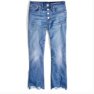 Cali Demi Boot Jeans Chewed Hem